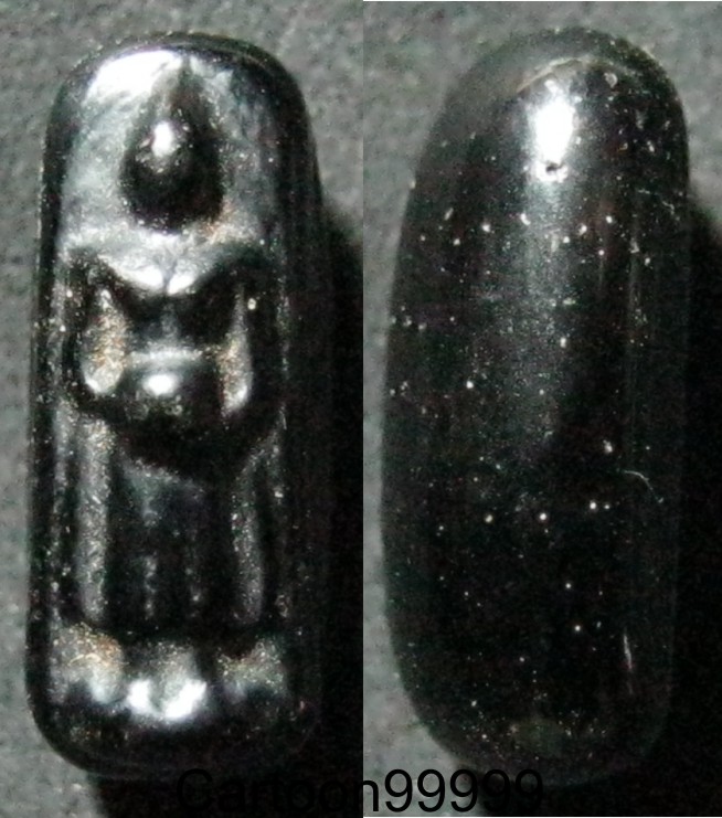 พระประจำวันพุธกลางวัน หลวงพ่ออี๋ วัดสัตหีบ ชลบุรี เนื้อเเร่พรหมชะแง้ เล็กๆ น่ารัก ครับ