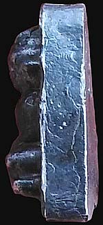 *หลวงพ่อวัดไร่ขิง พิมพ์สามเหลี่ยม หลังชื่อ ปี๒๕๐๕ เนื้อเมฆพัตร*