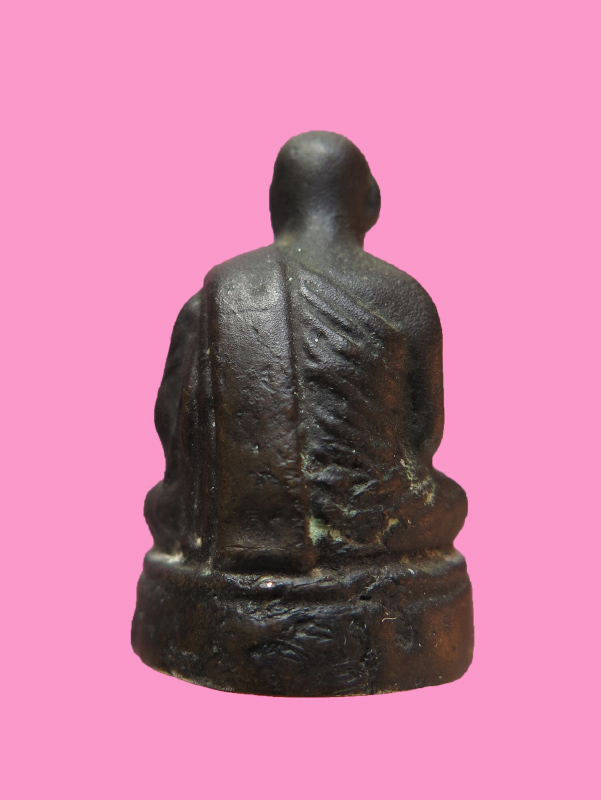 รูปหล่อบรรจุกริ่ง หลวงพ่อขอม วัดไผ่โรงวัว สุพรรณบุรี