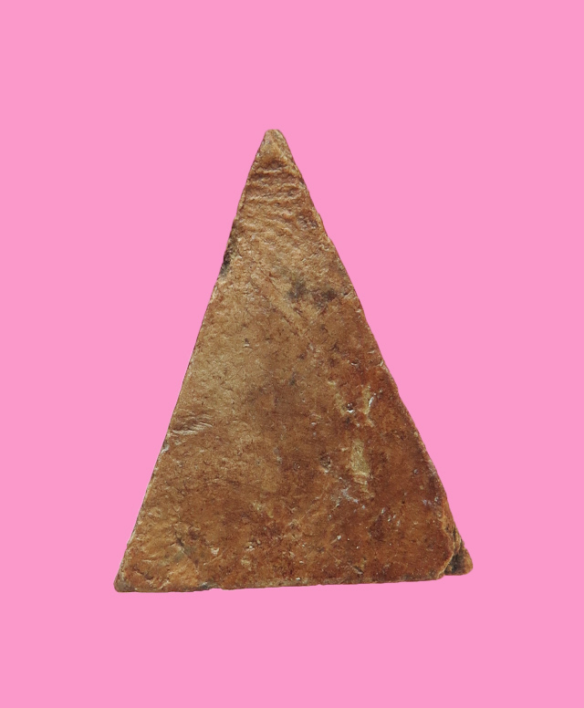 นางพญาสมาธิจิ๋ว เนื้อดิน สูงประมาณ 1 ซม.