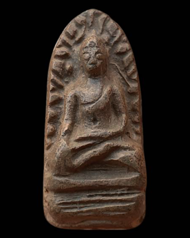 พระรอดเนื้อดิน พระบ้านเก่าเก็บหลายสิบปี สูง 2.5 ซ.ม. พระแท้ไม่ทราบที่