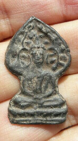 พระไม่ทราบที่ เคาะเดียว