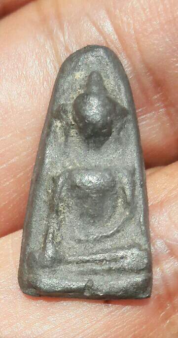 พระเนื้อชินไม่ทราบที่ เคาะเดียว