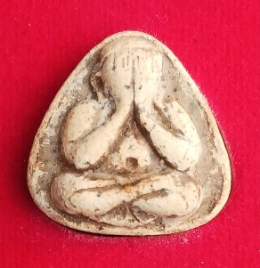 พระปิดตา หลวงพ่อมาลัย วัดบางหญ้าแพรก สมุทรสาคร ปี 26 (โค้ดเลเซอร์-เลขสวย)