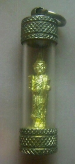 **เบาๆ**รูปหล่อเทพทันใจ ขอได้ ไหว้รวย มั่งมีศรีสุข**กะไหล่ทอง เลี่ยมสวยพร้อมใช้ เชิญชมคับ