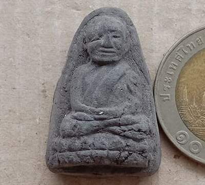 หลวงปู่ทวด อ.นอง รุ่น m16 วัดทรายขาว จ.ปัตตานี พร้อมกล่องเดิม