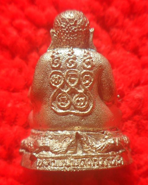 เนื้อเงิน พระสังกัจจายน์มหาลาภ หลวงปู่บุดดา ถาวโร วัดกลางชูศรีเจริญสุข สิงห์บุรี