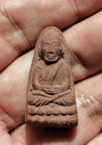 หลวงปู่ทวด แม่ชีบุญเรือน เนื้อผงว่าน ออกวัดสัมพันธวงศ์ กรุงเทพ ปี 2506 เคาะเดียว