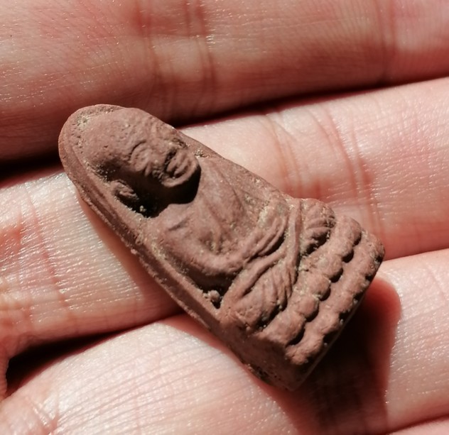 หลวงปู่ทวด แม่ชีบุญเรือน เนื้อผงว่าน ออกวัดสัมพันธวงศ์ กรุงเทพ ปี 2506 เคาะเดียว