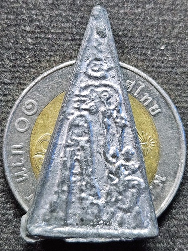 วัดพระศรีรัตนมหาธาตุ จ.สุพรรณบุรี  พระพิมพ์พระเจ้า9พระองค์ ผสมชนวนพระกรุเก่า  ปี2511 เนื้อชินตะกั่ว