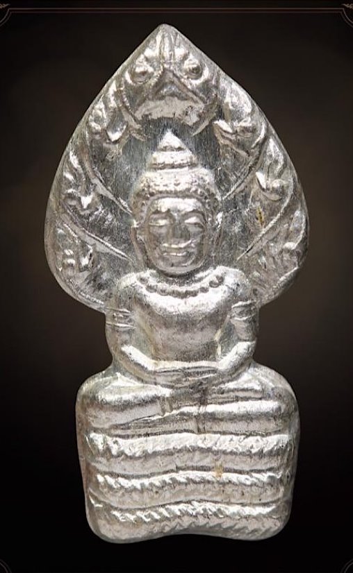 ***พระดีมีประสบการณ์***พระนาคปรกหลวงพ่อคูณ ปริสุทโธ รุ่นเสาร์ 5 คูณพันล้าน เนื้อเงิน ปี2536 (3)