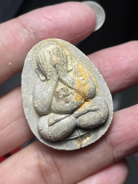 พระปิดตามหาลาภสารพัดดี หลวงพ่อคูณปริสุทโธ เนื้อผงธูปหลังฝังปรก ออกวัดบ้านคลอง ปี2538