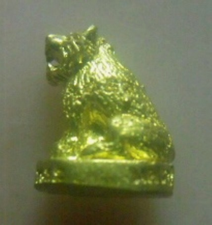 **เบา​ๆ**รูปหล่อจิ๋วเจ้าพญาเสือ มหาอำนาจ หลวงพ่อเปิ่น วัดบางพระ จ.นครปฐม ปี ๒๕๖๑**ใต้ฐานตอกโค้ด สวยๆ