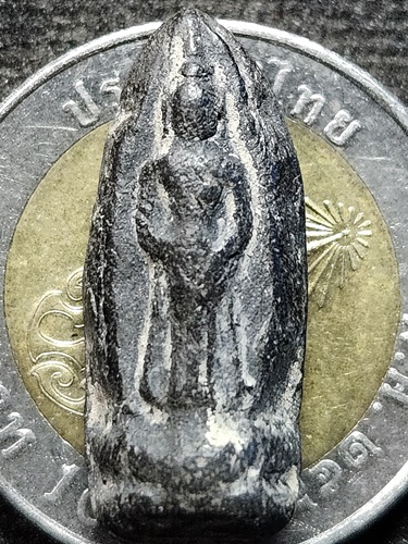 วัดพระศรีรัตนมหาธาตุ จ.สุพรรณบุรี พระพิมพ์อุ้มบาตร หลวงพ่อโพธิ์ รุ่นแรก 2503 เนื้อดิน