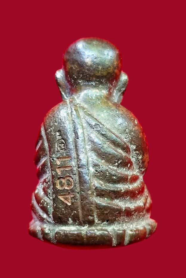 พระหลวงปู่ทวดรูปหล่อเศียรโต หมื่นยันต์ อาจารย์แดง วัดไร่ จ.ปัตตานี รุ่นกฐิน51(ลังกาสุกะ)