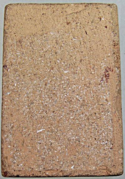 พระสมเด็จวัดเกศไชโยเนื้อดินผสมกระเบื้องหลังคาโบสถ์ มวลสารเก่า ปี 21