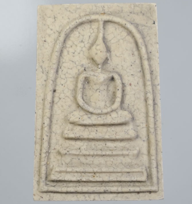 แยกจากชุดกรรมการใหญ่ สมเด็จพิมพ์เส้นด้ายแตกลายงา รุ่น 141 ปี มหามงคล วัดระฆังฯ+กล่อง