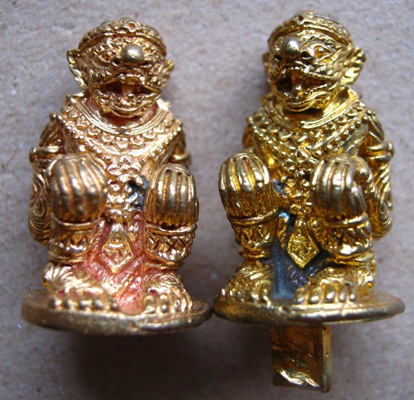 ลูกพระพาย"หนุมานรุ่นแรก หลวงพ่อไหล วัดบ้านกอก จ นครราชสีมา ปี2554เลข67 เนื้อนวะ+ชนวนมงคลมีก้าน+กล่อง