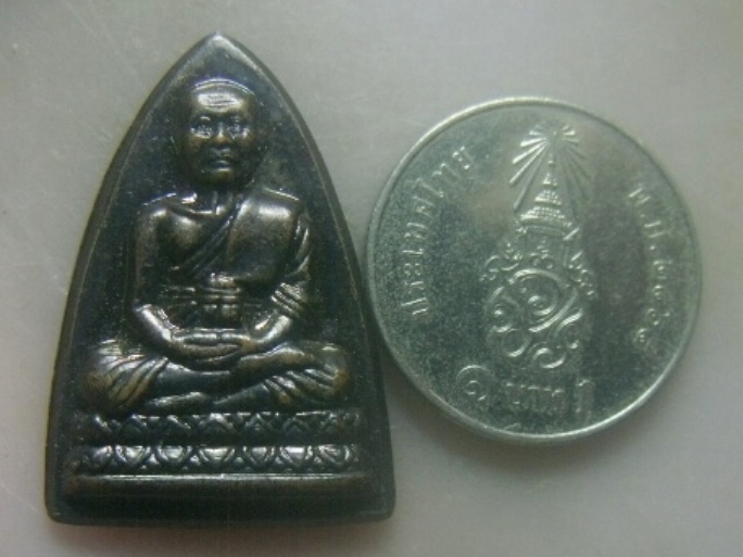 **เบาๆ**หลวงพ่อทวด รุ่นเหยียบน้ำทะเลจืด หลังเตารีดเล็กหลังหนังสือ วัดช้างให้**ตอกโค้ด สวยๆ