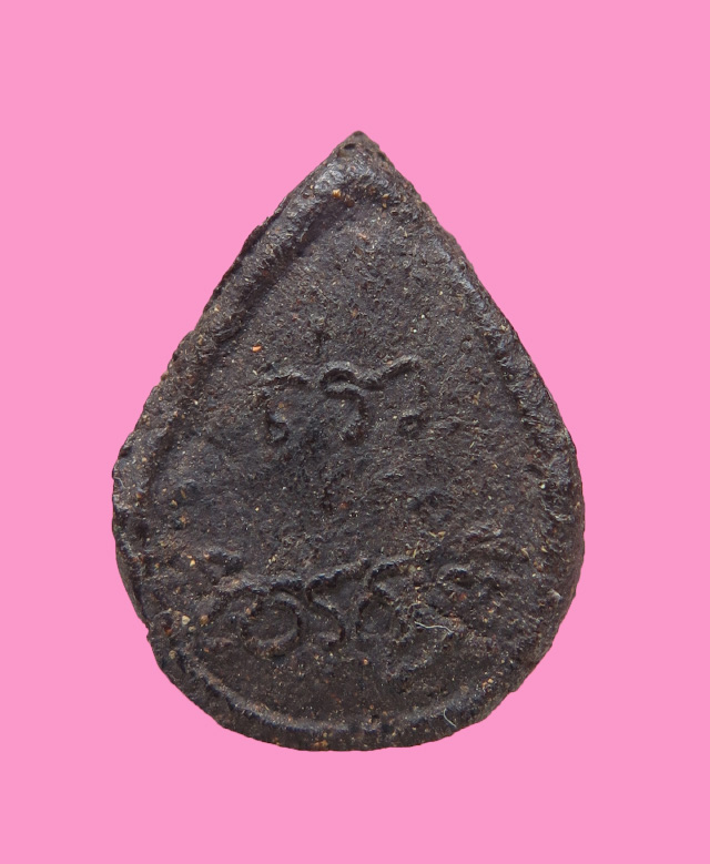 นางกวักซ้าย เนื้อผงคลุกรัก หลังยันต์