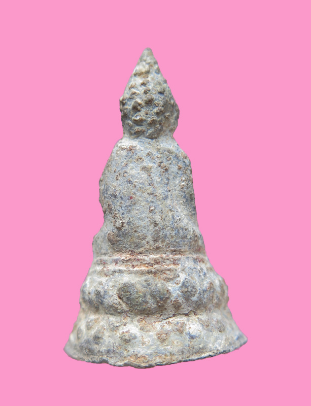 พระชัยประสบโชค (แก้บน) สำหรับผู้ต้องการศึกษาเนื้อชิน ไม่ควรพลาด องค์นี้มีทั้งไขเยอะ เนื้อในแดงกล่ำ