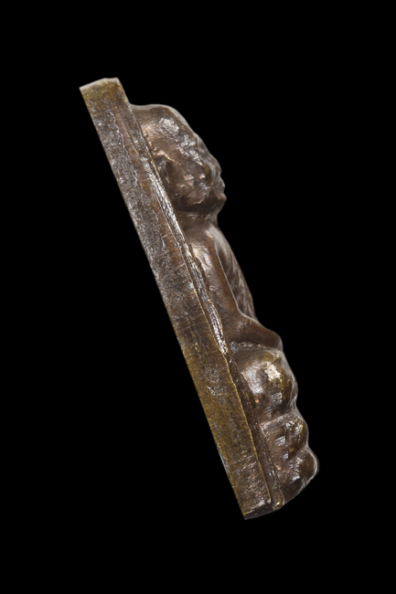 หลวงปู่ทวด หลังหนังสือปี 24 เนื้อทองเหลืองรมดำ หลัง 3 จุด 