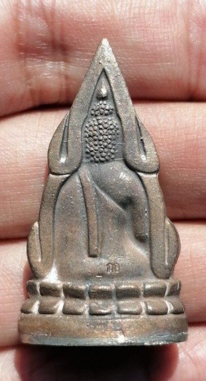 พระพุทธชินราชหล่อโบราณ ญสส. 87 พรรษา เนื้อนวโลหะก้นเงิน วัดบวรนิเวศวิหาร ปี 2543 เคาะเดียว