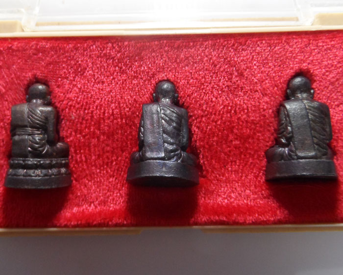 รูปหล่อสามอริยะสงฆ์แห่งทักษิณ (ลพ.ทวด-พ่อท่านคล้าย-พ่อท่านคลิ้ง) วัดสำนักใหม่ จ.นครศรีธรรมราช