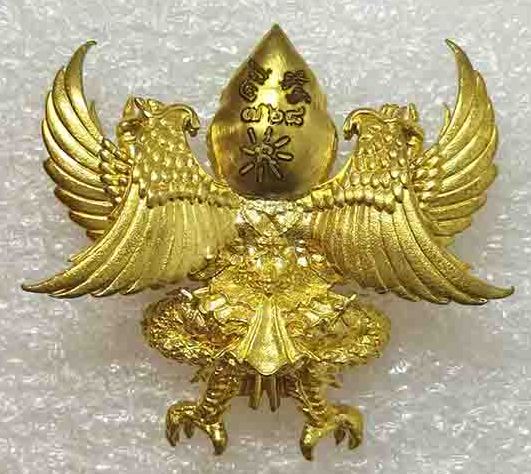 พญาครุฑรวยมหาอำนาจ หลวงปู่ชัช จนฺทโชโต วัดบ้านปูน จ.อยุธยา ปี2560 เนื้อทองฝาบาตร หมายเลข768