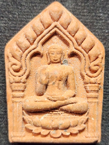 วัดเขาทำเทียม สุพรรณบุรี พระพุทธปุษยคีรีศรีสุวรรณภูมิ (หลวงพ่ออู่ทอง) เนื้อดินเผา