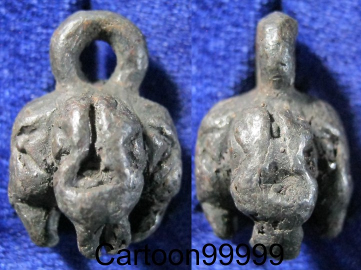 ปิดตาปั๊กเป้า พวงชมพู่ พิมพ์ ๔ พลู หลวงพ่อดำ วัดกุฏิ ปราจีนบุรีครับ พิมพ์ติด หายาก เดิมสุดๆ ครับผม