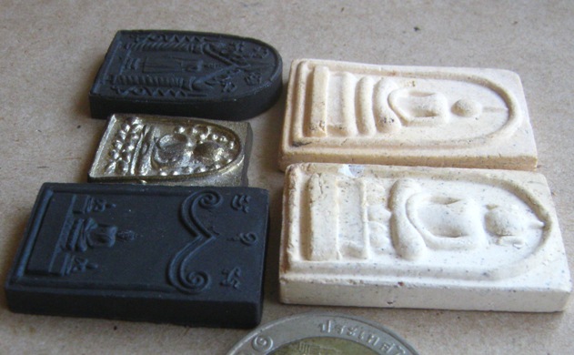 5องค์ 5พิมพ์ อนุสรณ์ รุ่น3 สมเด็จกริ่งบัวรอบ ปี2540 มีตอกโค้ด+ปั้มตรายาง(รูประฆัง) พร้อมกล่องเดิม