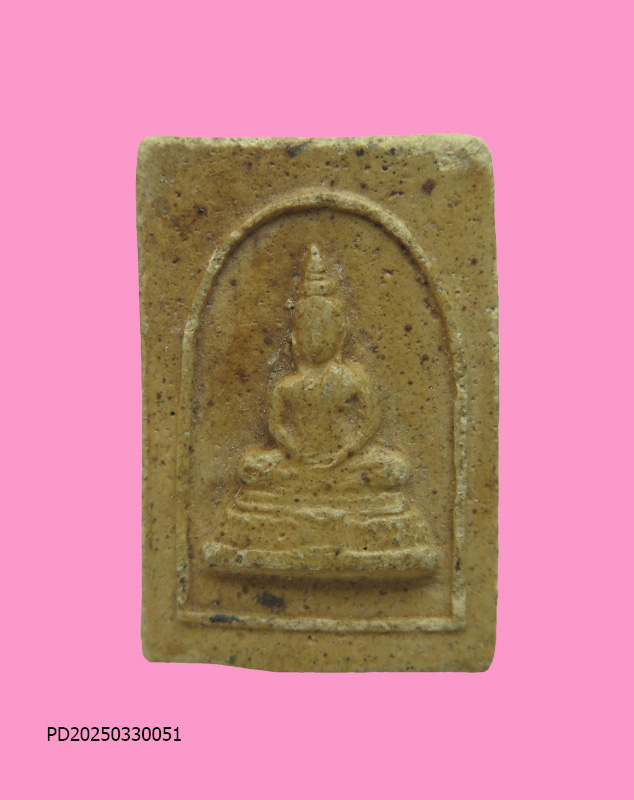 พระพุทธ เนื้อผง หลังยันต์