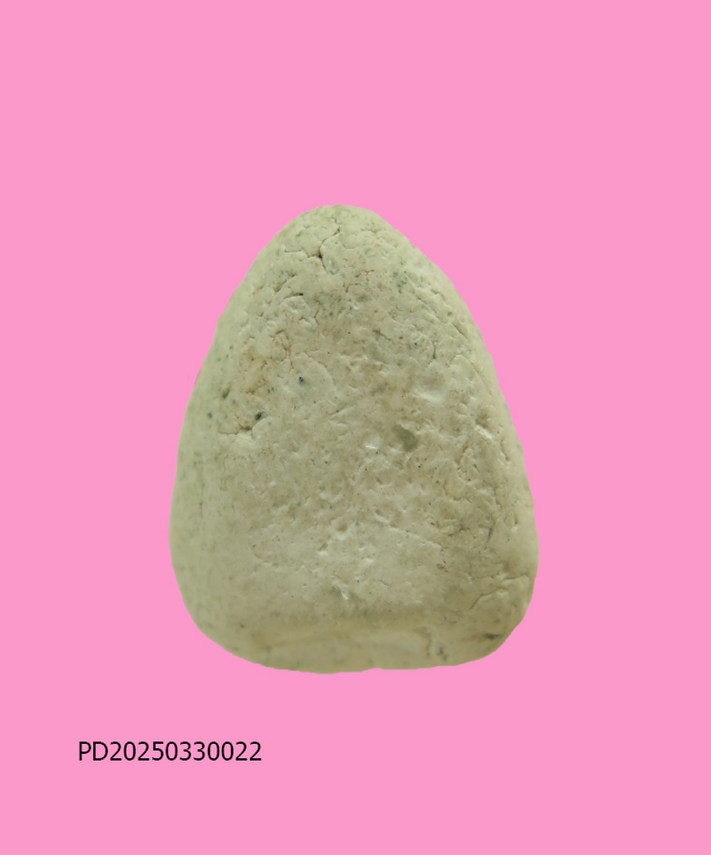 พระปิดตา พิมพ์เม็ดบัว ก้นหยิบ