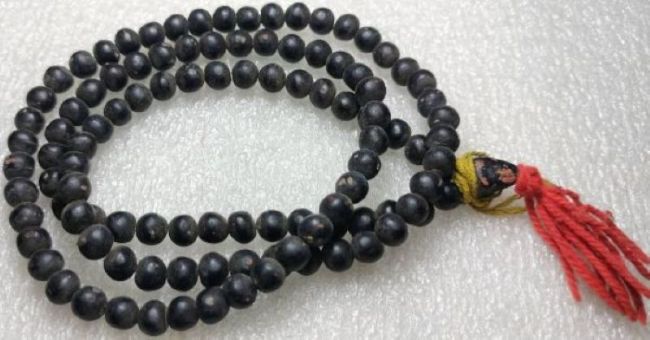 *ประคำคอ ๑๐๘ ว่านจุ่มรัก ครูบาบุญชุ่ม วัดพระธาตุดอนเรือง*