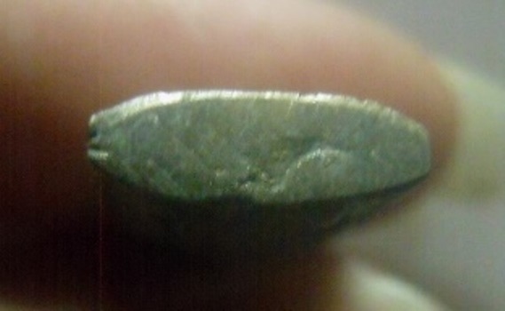 **เบา​ๆ​**เหรียญหล่อพระพุทธปางลีลา หลวงพ่อแพ รุ่นทวีทรัพย์ วัดพิกุลทอง จ.สิงห์บุรี**กะไหล่เงิน สวย