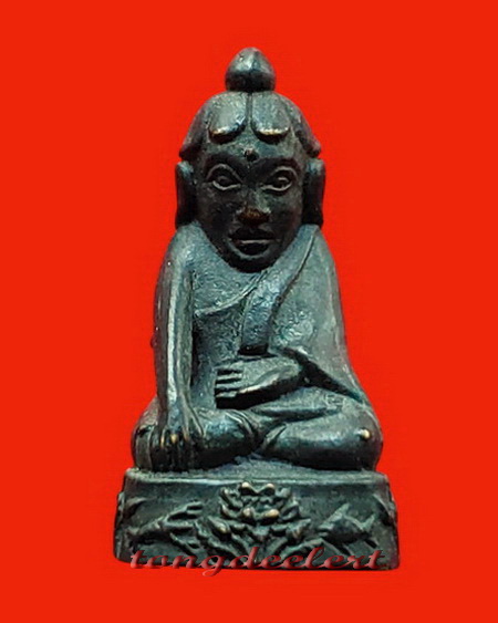 พระกริ่งบัวเข็ม หลวงพ่ออุตตมะ วัดวังก์วิเวการาม จ.กาญจนบุรี บูชาไว้ให้โชคลาภอยู่เย็นเป็นสุขค่ะ