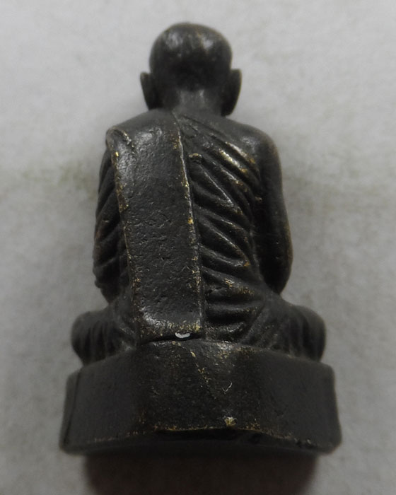 รูปเหมือนรุ่น ๑ พระครูรัตนปัญญาภรณ์ วัดร้องเข็ม จ.แพร่ 