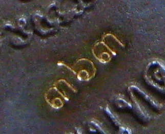 เหรียญหล่อโบราณ หลวงพ่อคูณ เจริญสุข ปลอดภัย ปี2557 เนื้อเหล็กน้ำพี้ หมายเลข363 พร้อมกล่องเดิม