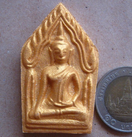 ขุนแผนคงกระพัน รุ่นแรก หลวงพ่อคง วัดกลางบางแก้ว นครปฐม ปี2556เนื้อผสมเกสร108หลังโรยอัญมณี พิมพ์ใหญ่