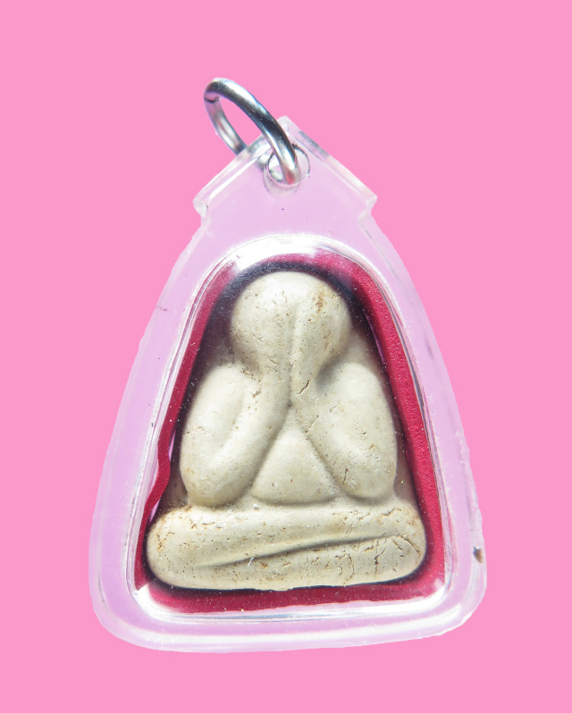 พระปิดตา หลังแบบ หลวงพ่อปาน วัดเครือวัลย์ องค์ที่3