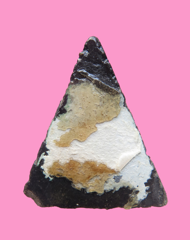 พระนางพญา เนื้อดำๆ