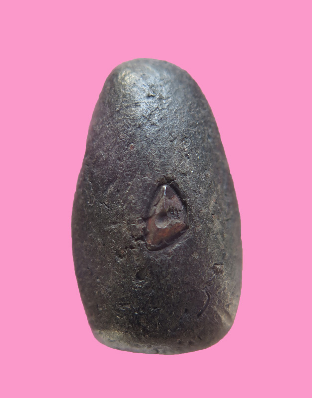 พระลีลา พิมพ์เม็ดบัว หลังฝัง