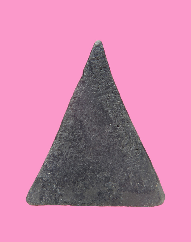 พระสามเหลี่ยม หนาๆ 