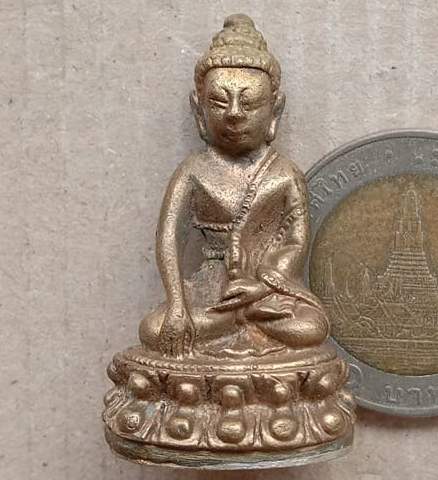 พระกริ่ง หลวงพ่อพุธ ฐานิโย วัดป่าสาลวัน จ นครราชสีมา ปี2539 รุ่นขุมทรัพย์ ก้นเงิน เลข1790+กล่อง