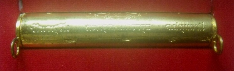 **เบาๆ**ตะกรุดศัสตราวุธ มงกุฎพระพุทธเจ้า พระครูปลัดวินัย วัดเวฬุวัน ปทุมธานี ขนาด 3 นิ้ว**พร้อมกล่อง