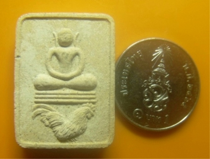 **เบาๆ**พระสมเด็จพญาไก่แก้ว เนื้อผงว่าน๑๐๘  หลวงพ่อมนัส วัดทุ่งจันดำ จ.จันทบุรี**สวยๆ