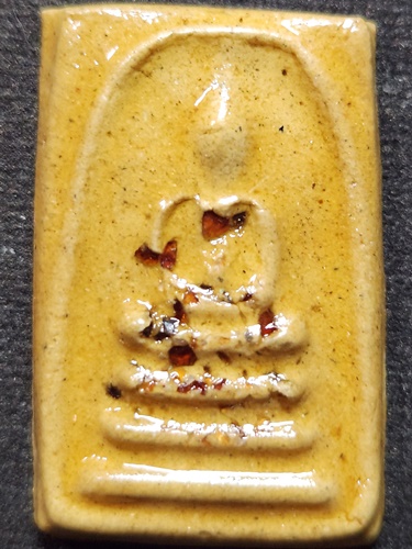 วัดกลางทุ่ง จ อยุธยา พระสมเด็จเคลือบ โรยพลอย หลัง ปั้มตรา 