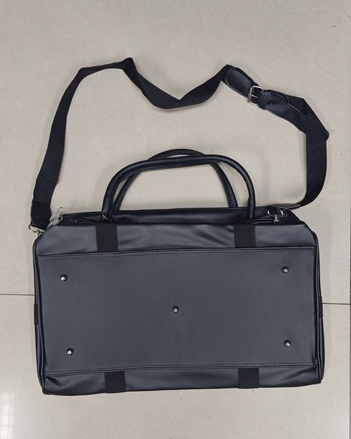 (ปิด99-)กระเป๋าหนังสะพาย2หูหิ้ว ใบใหญ่สีดำ กว้าง10xยาว17x11นิ้ว จากธนาคารกรุงศรีฯ (สภาพไม่ได้ใช้)