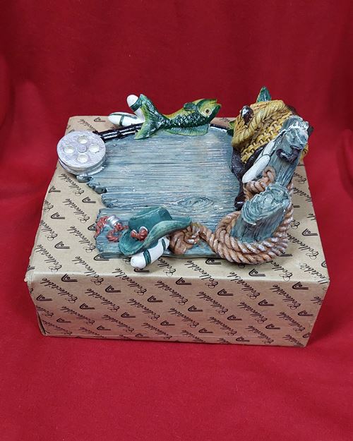 (ปิด169-) ของสะสม เนื้อปูนยิปซั่ม +พร้อมกล่องเดิม (สภาพไม่ได้ใช้)